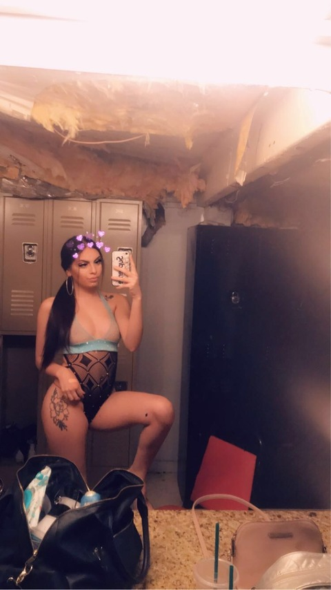 frosted_cupcakez OnlyFans - Free Access to 32 Videos & 53 Photos Onlyfans Free Access