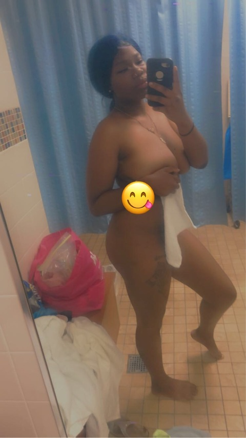 funbutt OnlyFans - Free Access to 32 Videos & 49 Photos Onlyfans Free Access