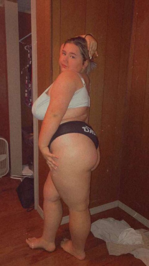 funpartygirl420 OnlyFans - Free Access to 32 Videos & 49 Photos Onlyfans Free Access