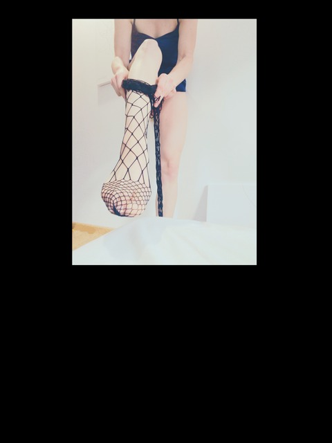 fuss-liebe OnlyFans - Free Access to 32 Videos & 49 Photos Onlyfans Free Access