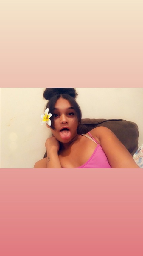 genny2000 OnlyFans - Free Access to 32 Videos & 49 Photos Onlyfans Free Access