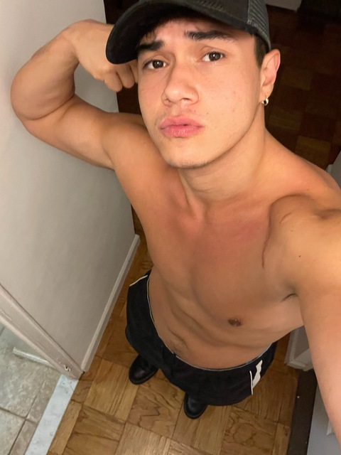greedyalfa OnlyFans - Free Access to 32 Videos & 49 Photos Onlyfans Free Access