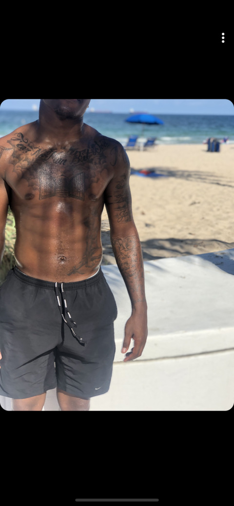 guesswho305 OnlyFans - Free Access to 32 Videos & 49 Photos Onlyfans Free Access