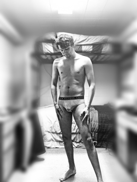 gunner_oaks OnlyFans - Free Access to 32 Videos & 49 Photos Onlyfans Free Access