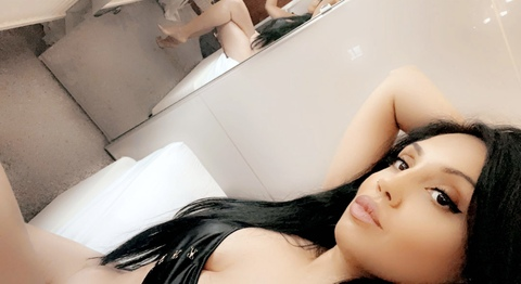 hanamelush OnlyFans - Free Access to 32 Videos & 132 Photos Onlyfans Free Access