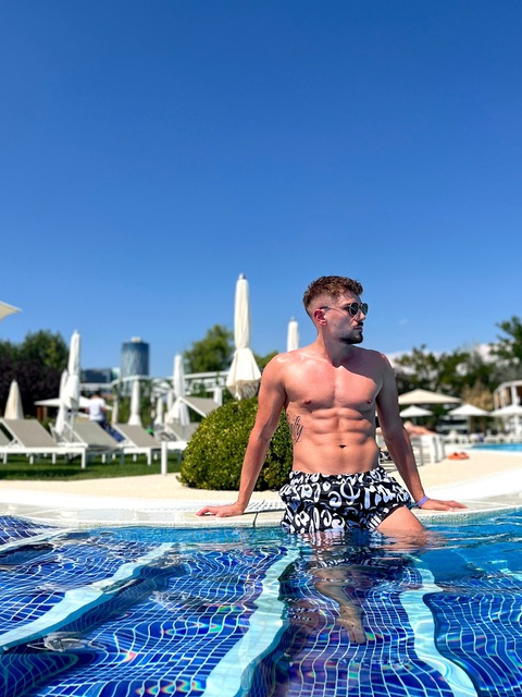 hankmyers OnlyFans - Free Access to 75 Videos & 410 Photos Onlyfans Free Access