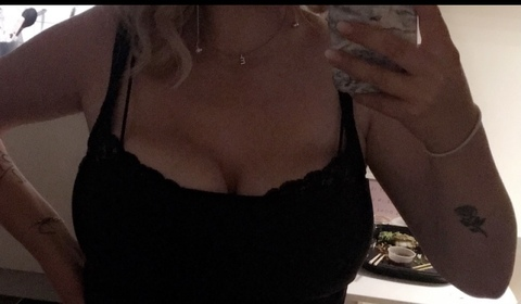 hannaaa21 OnlyFans - Free Access to 32 Videos & 49 Photos Onlyfans Free Access