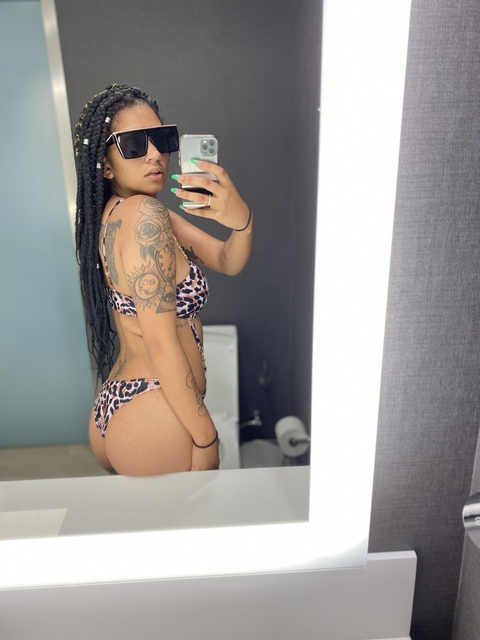 harleyquinn_of OnlyFans - Free Access to 32 Videos & 49 Photos Onlyfans Free Access