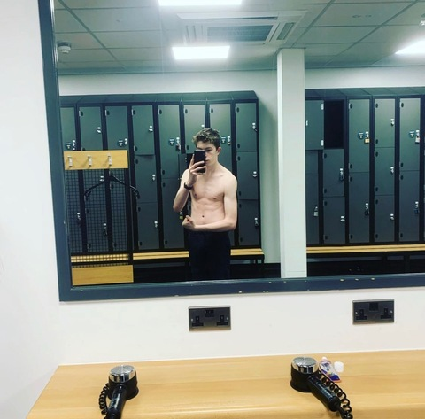 hazza2304 OnlyFans - Free Access to 32 Videos & 49 Photos Onlyfans Free Access