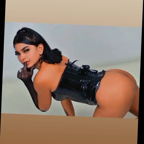 hennsy OnlyFans - Free Access to 32 Videos & 49 Photos Onlyfans Free Access