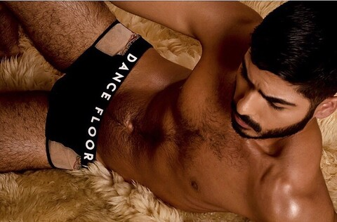 henri19 OnlyFans - Free Access to 32 Videos & 74 Photos Onlyfans Free Access