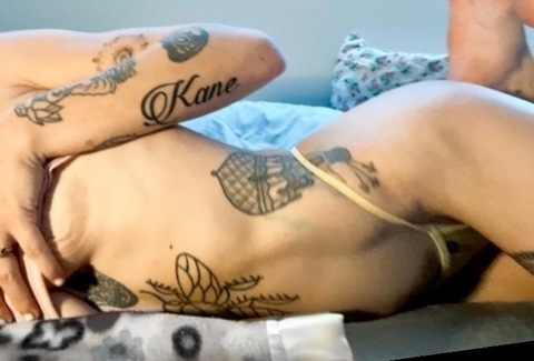 heyitsmez OnlyFans - Free Access to 32 Videos & 49 Photos Onlyfans Free Access