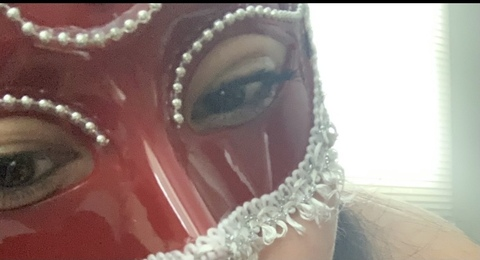 hisnaughtybella OnlyFans - Free Access to 32 Videos & 49 Photos Onlyfans Free Access