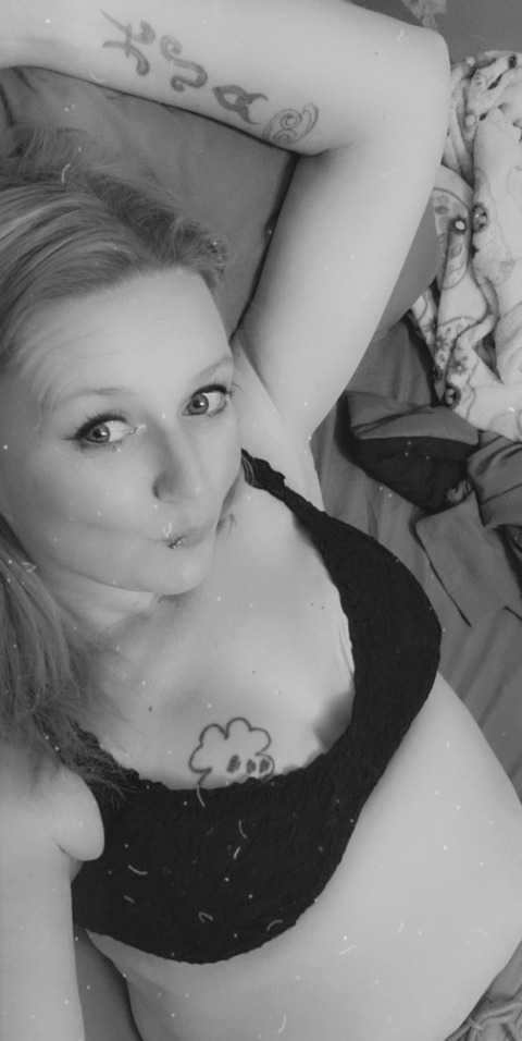 hlemmerton OnlyFans - Free Access to 32 Videos & 49 Photos Onlyfans Free Access