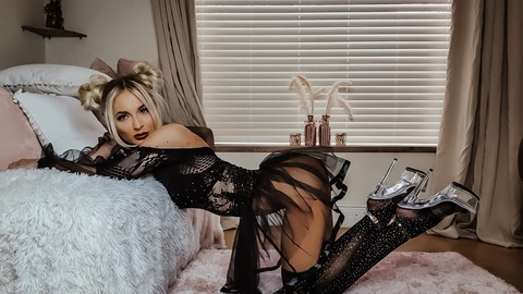 hollymay_420 OnlyFans - Free Access to 32 Videos & 60 Photos Onlyfans Free Access