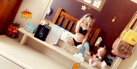 hollyyyy9 OnlyFans - Free Access to 32 Videos & 73 Photos Onlyfans Free Access