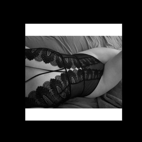 honey.bee7 OnlyFans - Free Access to 32 Videos & 111 Photos Onlyfans Free Access