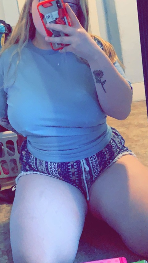 hosiebigtiddies OnlyFans - Free Access to 32 Videos & 49 Photos Onlyfans Free Access