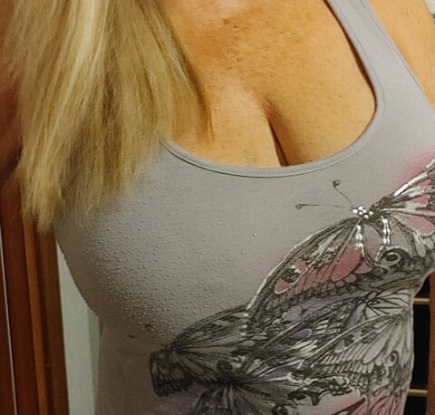 hotwife806 OnlyFans - Free Access to 34 Videos & 303 Photos Onlyfans Free Access