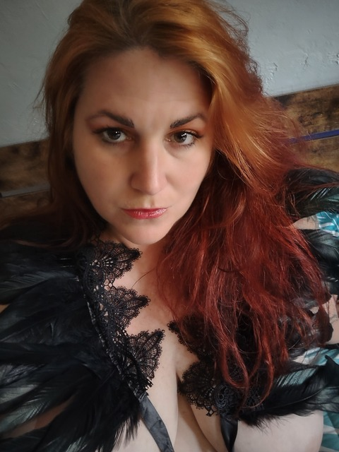 howlandclementine OnlyFans - Free Access to 32 Videos & 49 Photos Onlyfans Free Access
