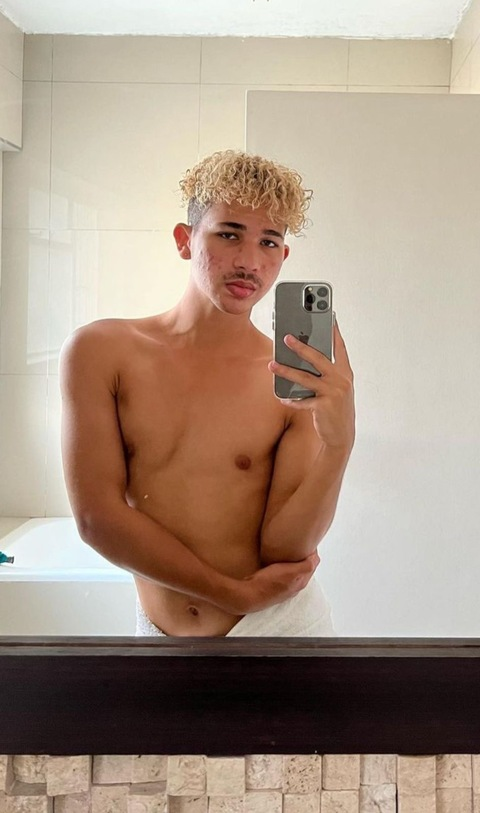 iamcalyb_s OnlyFans - Free Access to 32 Videos & 49 Photos Onlyfans Free Access