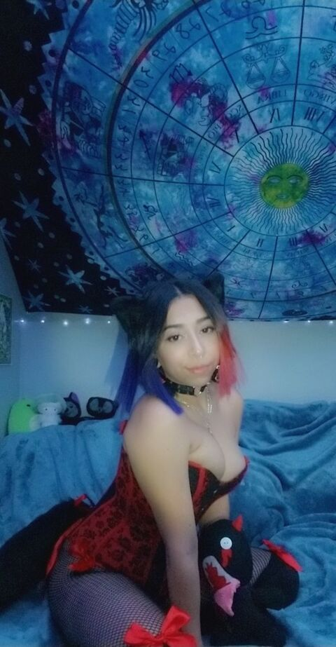 invaderluna420 OnlyFans - Free Access to 32 Videos & 49 Photos Onlyfans Free Access