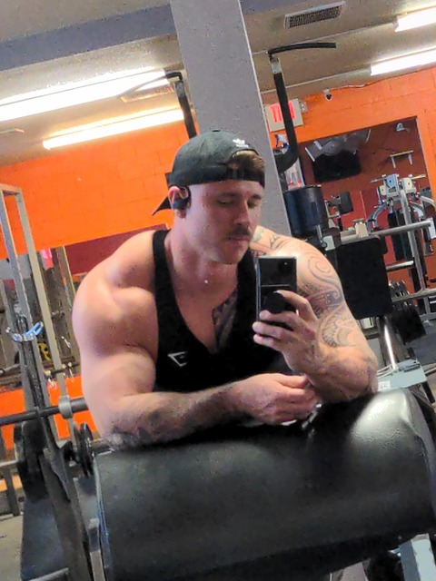ironicflex OnlyFans - Free Access to 32 Videos & 49 Photos Onlyfans Free Access