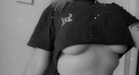 irrelevant_cutie OnlyFans - Free Access to 32 Videos & 49 Photos Onlyfans Free Access
