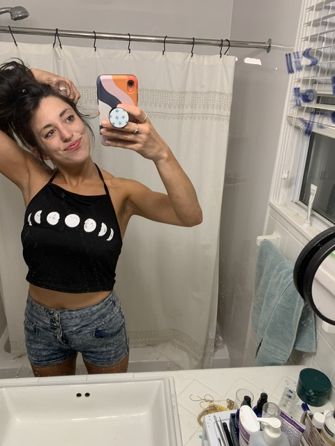 itslemy OnlyFans - Free Access to 32 Videos & 49 Photos Onlyfans Free Access
