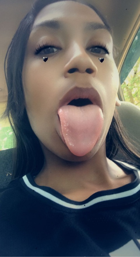 itslourdesbabyy OnlyFans - Free Access to 32 Videos & 49 Photos Onlyfans Free Access
