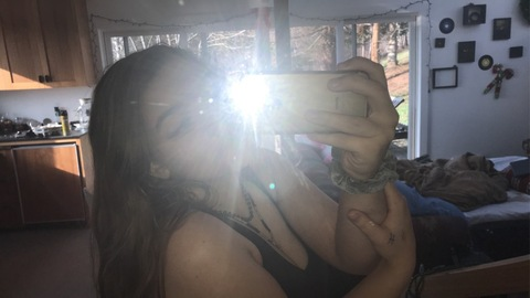 itsmebeech3 OnlyFans - Free Access to 32 Videos & 49 Photos Onlyfans Free Access