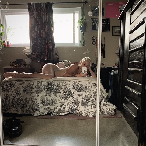 itsmollynotmommy OnlyFans - Free Access to 32 Videos & 92 Photos Onlyfans Free Access