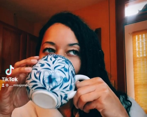 itsms.jones OnlyFans - Free Access to 32 Videos & 49 Photos Onlyfans Free Access