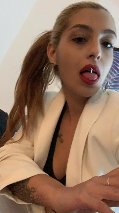 iuliagiulia OnlyFans - Free Access to 32 Videos & 49 Photos Onlyfans Free Access