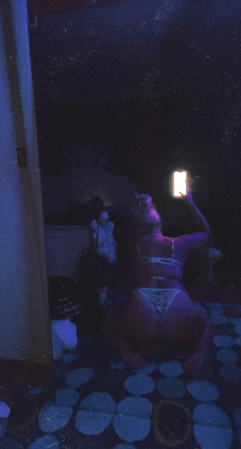 izzy.iz OnlyFans - Free Access to 79 Videos & 137 Photos Onlyfans Free Access