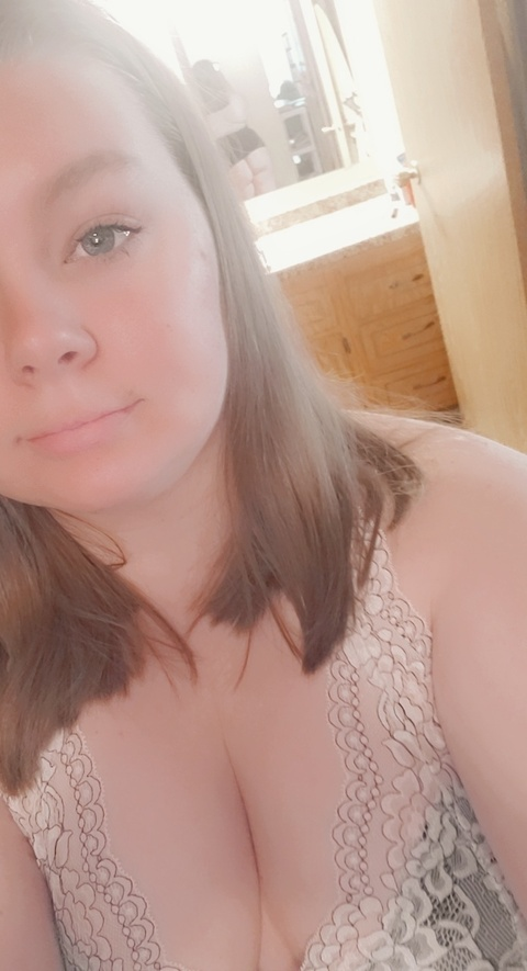 j95602812 OnlyFans - Free Access to 32 Videos & 49 Photos Onlyfans Free Access