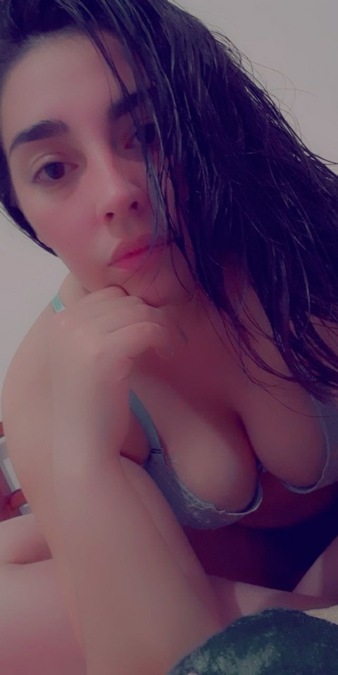 jazmin2213 OnlyFans - Free Access to 32 Videos & 49 Photos Onlyfans Free Access