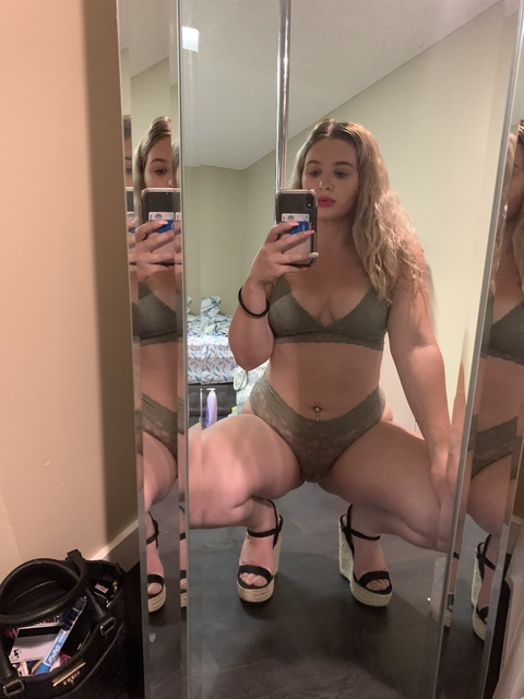 jazmineroyal OnlyFans - Free Access to 32 Videos & 49 Photos Onlyfans Free Access
