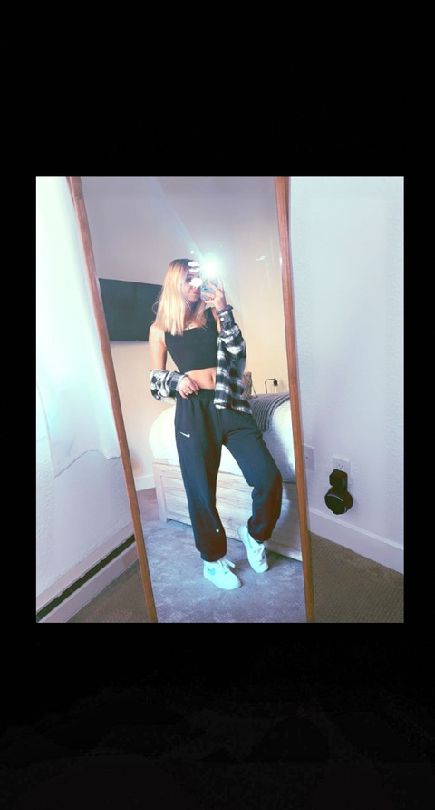 jerbabe444 OnlyFans - Free Access to 32 Videos & 49 Photos Onlyfans Free Access