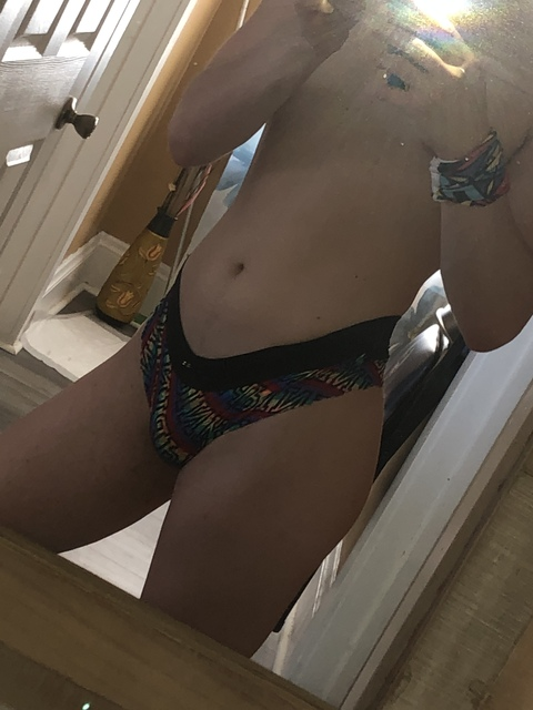 juicykev OnlyFans - Free Access to 32 Videos & 49 Photos Onlyfans Free Access