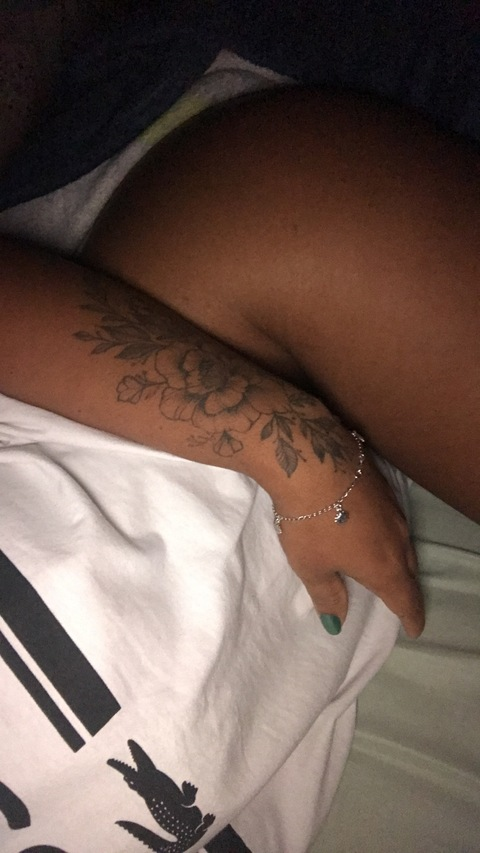 juli-free OnlyFans - Free Access to 32 Videos & 49 Photos Onlyfans Free Access