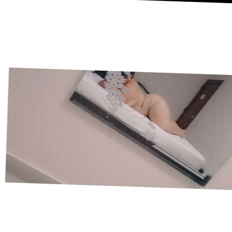 juli.villa OnlyFans - Free Access to 32 Videos & 49 Photos Onlyfans Free Access