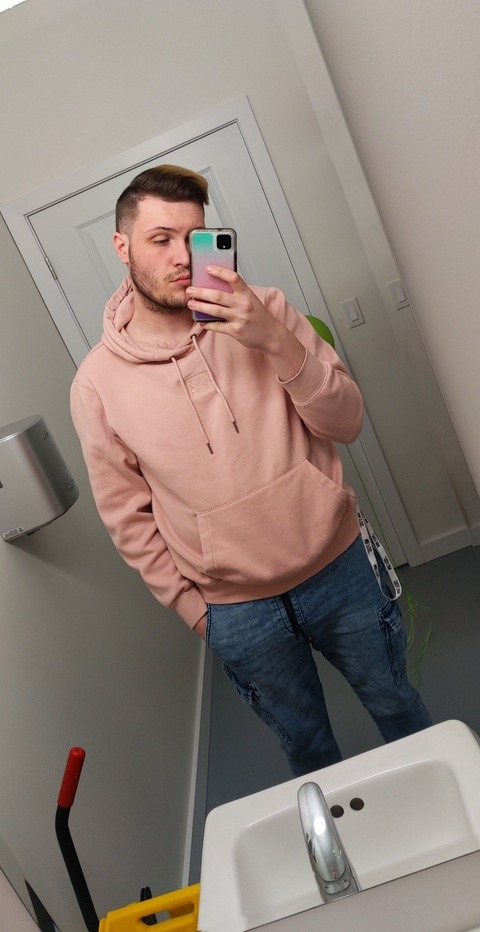 k_sh42 OnlyFans - Free Access to 32 Videos & 49 Photos Onlyfans Free Access