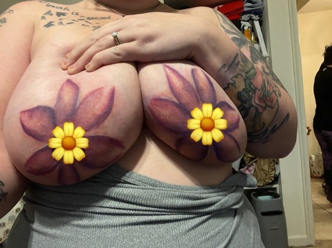 karebeargal OnlyFans - Free Access to 32 Videos & 49 Photos Onlyfans Free Access