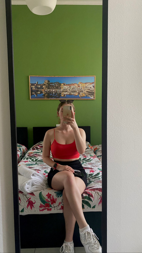 karolina365 OnlyFans - Free Access to 32 Videos & 49 Photos Onlyfans Free Access