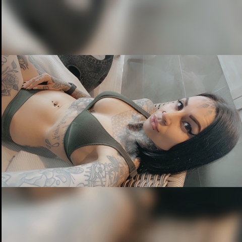 kayymxrie OnlyFans - Free Access to 120 Videos & 260 Photos Onlyfans Free Access