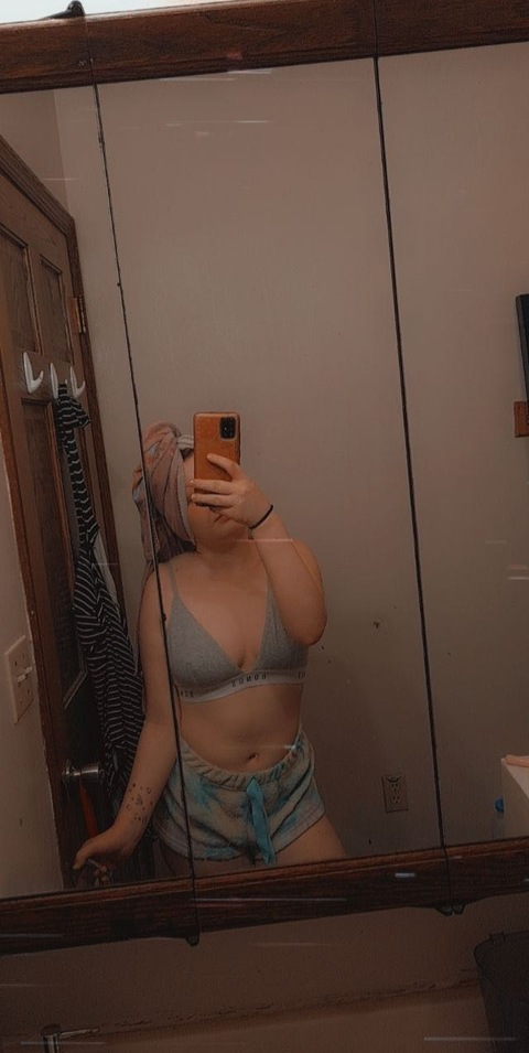 kmz0717 OnlyFans - Free Access to 32 Videos & 49 Photos Onlyfans Free Access