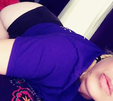 koliema OnlyFans - Free Access to 32 Videos & 49 Photos Onlyfans Free Access