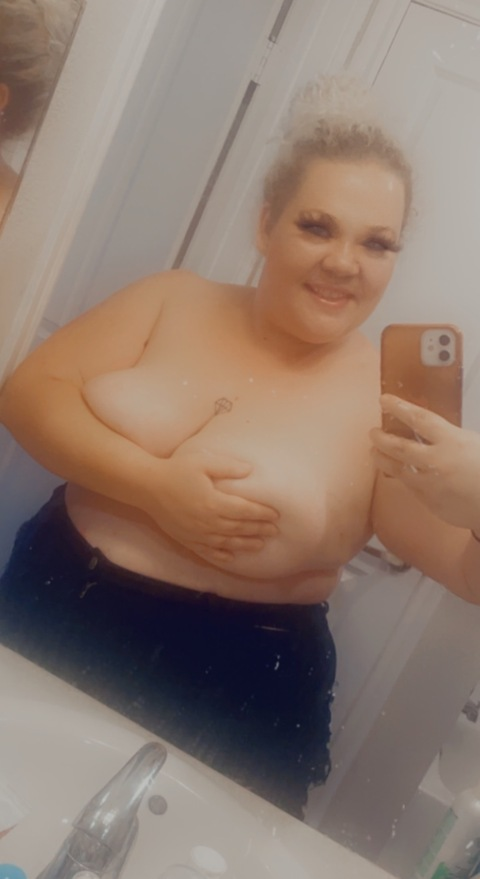 kristinewithak OnlyFans - Free Access to 32 Videos & 49 Photos Onlyfans Free Access