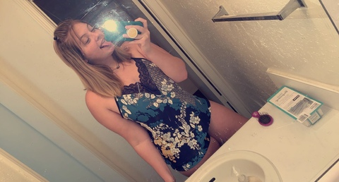 krys_hartford OnlyFans - Free Access to 32 Videos & 49 Photos Onlyfans Free Access